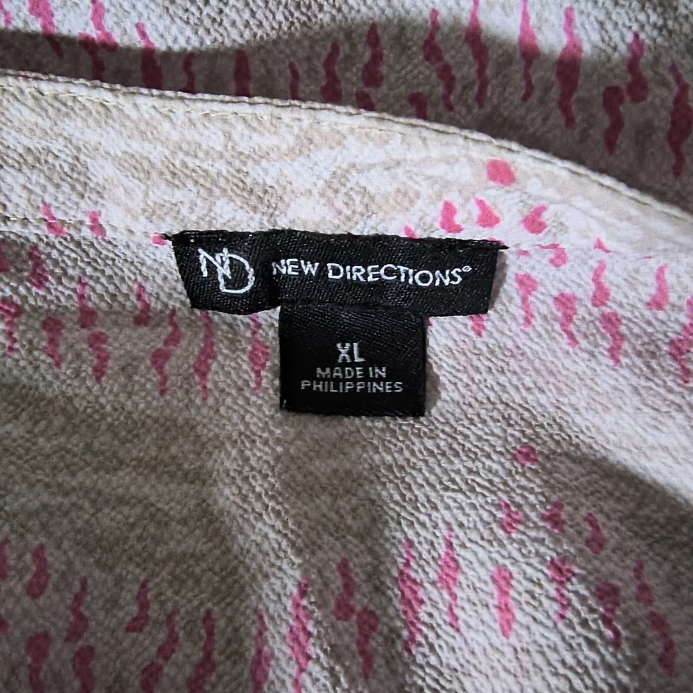 New Directions XL Pink Textured Roll Tab Sleeve Asymmetrical Hem Tunic Blouse - Picture 2 of 7